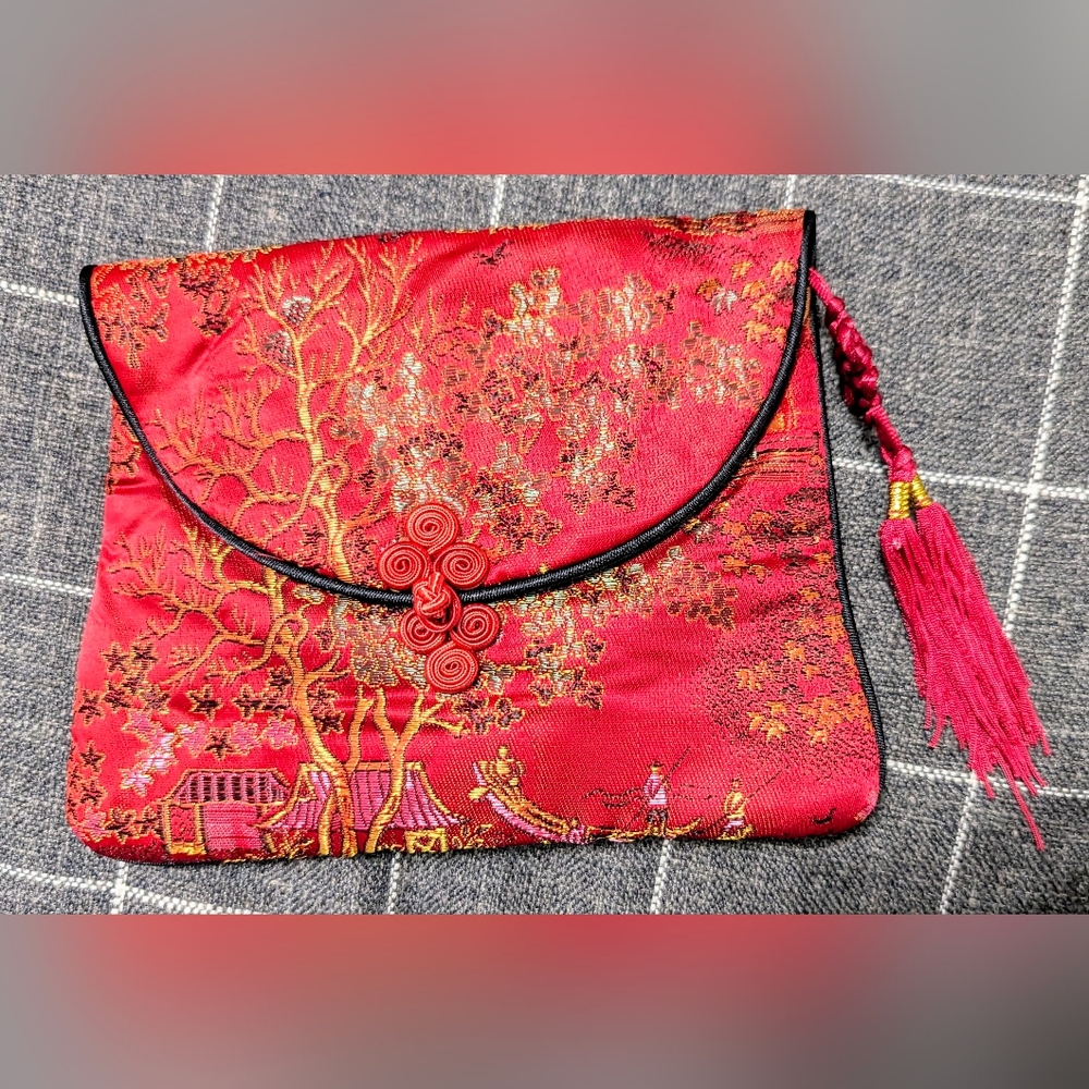 Vintage silk purse